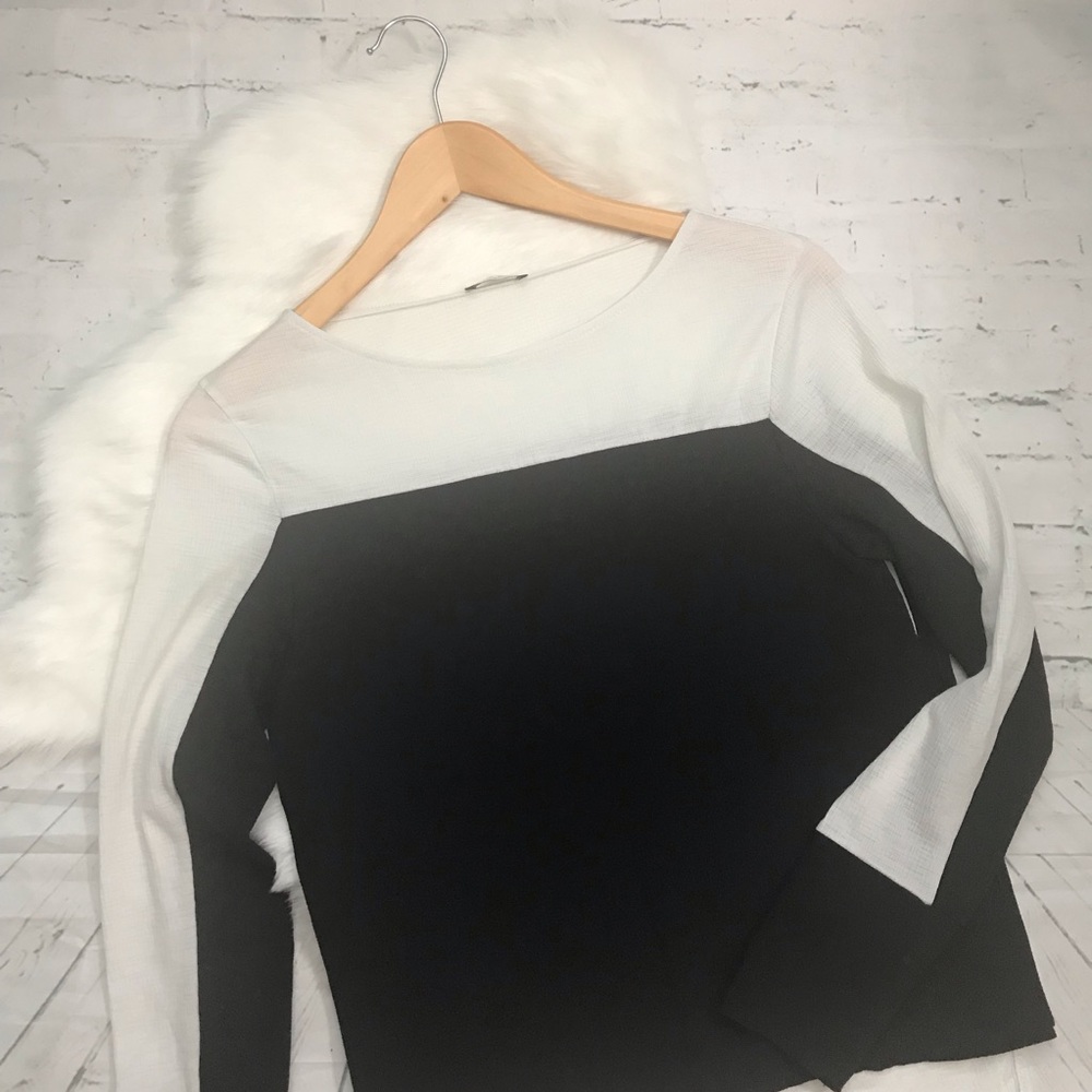 Zara BW Long Sleeve Layered Cape Front Back Top S
